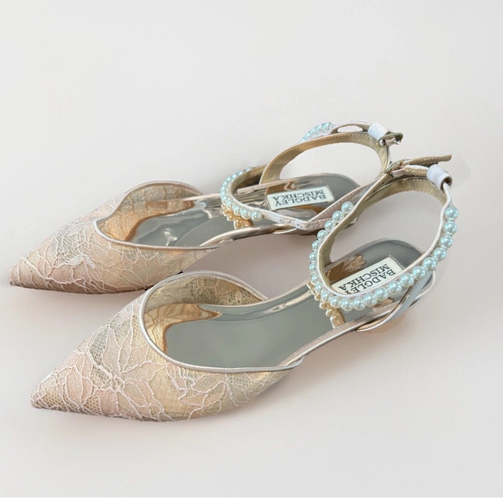 Badgley Mischka Cream Lace Heels with Blue Accents